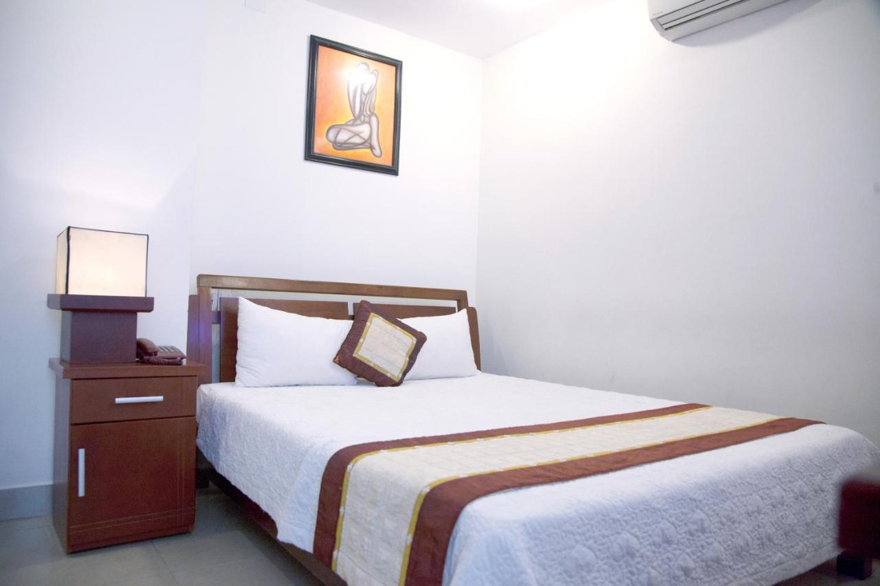 Hoang Thuy Sinh Hotel Дананг Екстер'єр фото